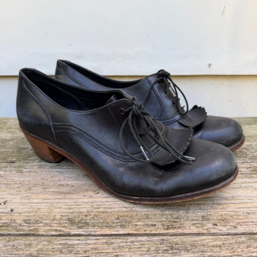 Wolverine 1000 Mile Samantha Pleet Kiltie Heeled Ladies Oxford Shoes 9.5B